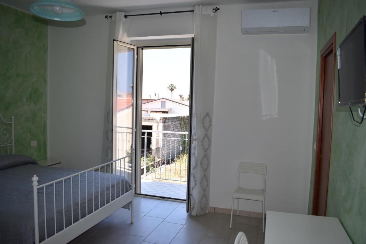 B&B Da Zio Peppe Чирела Екстериор снимка