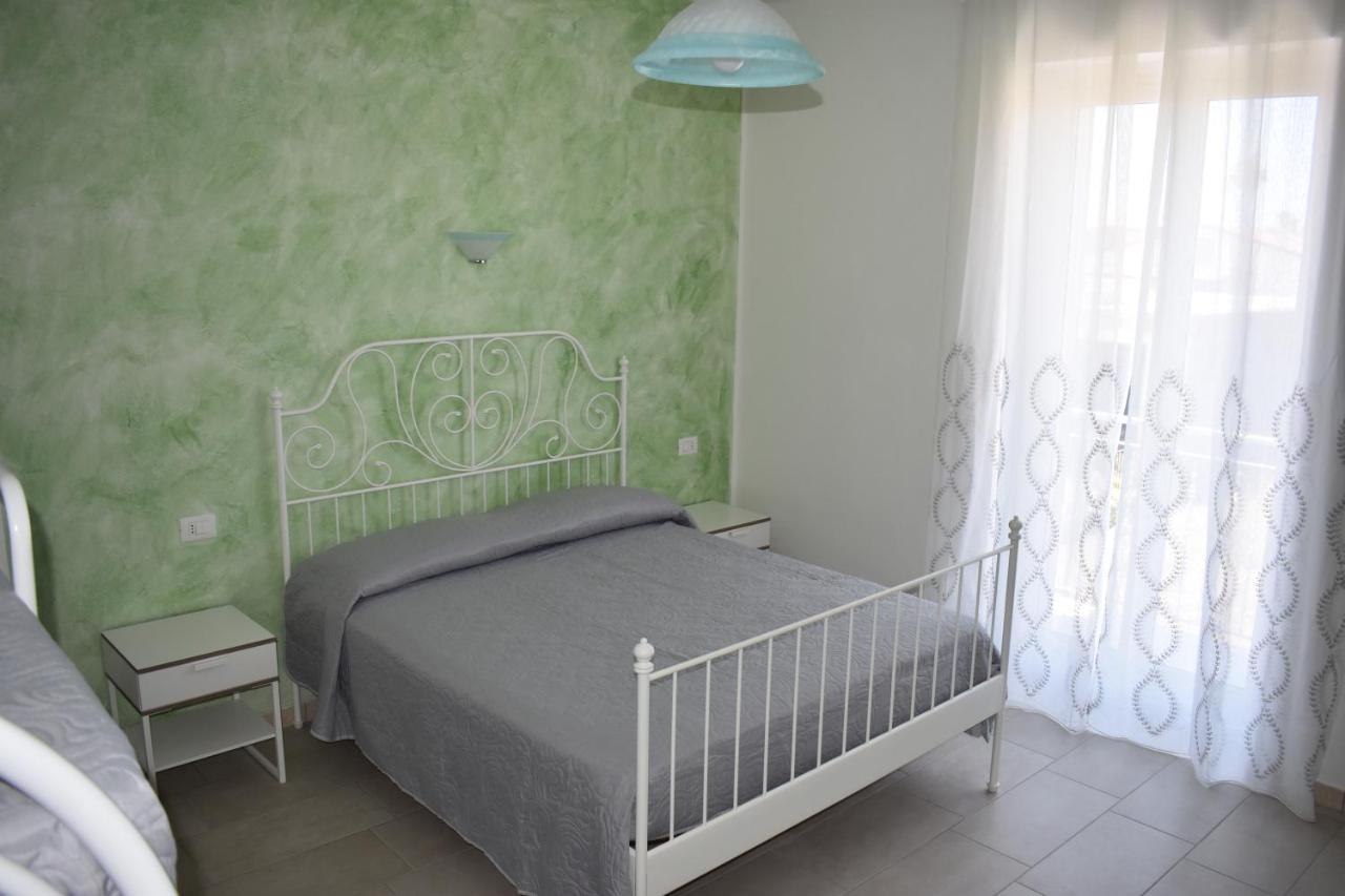 B&B Da Zio Peppe Чирела Екстериор снимка